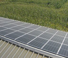 panele fotowoltaiczne na dachu